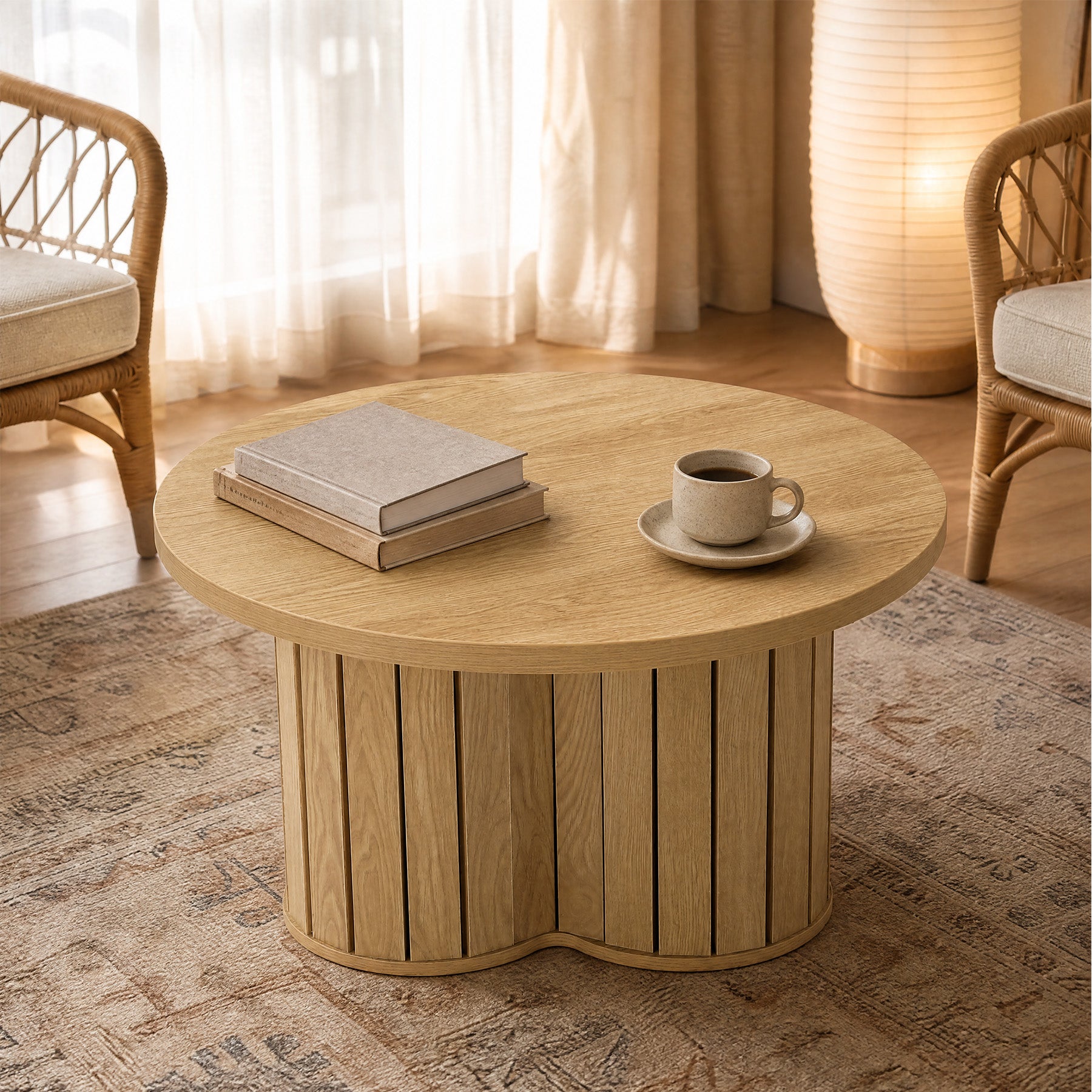 31.5-Inch Round Coffee Table, Wooden Circle Center Table with Fluted Three-Lobed Base for Living Room Apartment